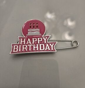 🔥Happy Birthday Brooch🔥